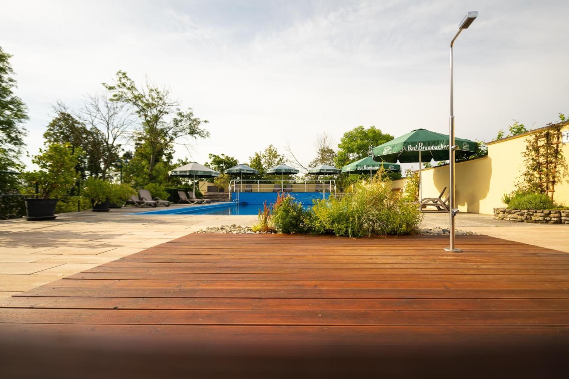 Berghotel Wilhelmsburg Bad Kosen Bagian luar foto