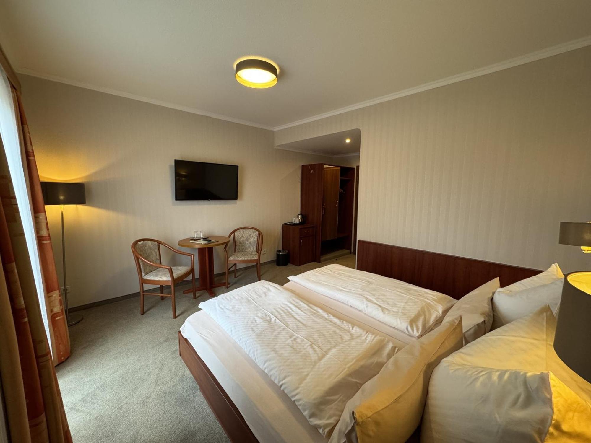 Berghotel Wilhelmsburg Bad Kosen Ruang foto