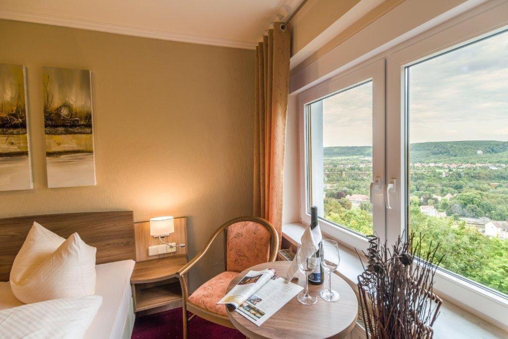 Berghotel Wilhelmsburg Bad Kosen Ruang foto